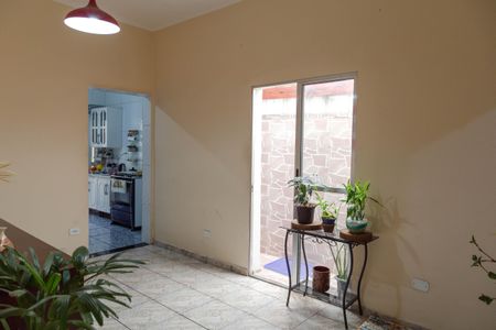 Casa à venda com 211m², 3 quartos e 2 vagas Casa à venda com 211m², 3 quartos e 2 vagasCopa