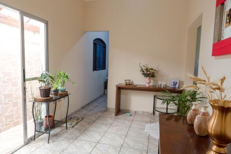 Casa à venda com 211m², 3 quartos e 2 vagas Casa à venda com 211m², 3 quartos e 2 vagasCopa