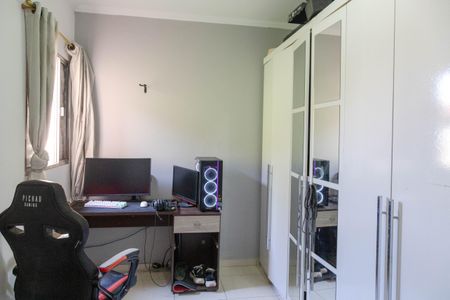 Casa à venda com 211m², 3 quartos e 2 vagas Casa à venda com 211m², 3 quartos e 2 vagasQuarto 1