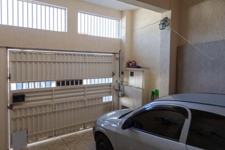 Casa à venda com 211m², 3 quartos e 2 vagas Casa à venda com 211m², 3 quartos e 2 vagasArea comum