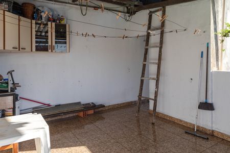 Casa à venda com 211m², 3 quartos e 2 vagas Casa à venda com 211m², 3 quartos e 2 vagasArea comum