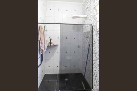 Casa à venda com 211m², 3 quartos e 2 vagas Casa à venda com 211m², 3 quartos e 2 vagasBanheiro Social