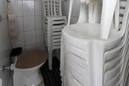 Casa à venda com 360m², 3 quartos e 2 vagasBanheiro do espaço Gourmet