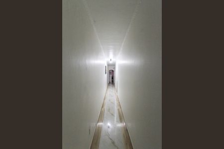 Casa à venda com 360m², 3 quartos e 2 vagasCorredor