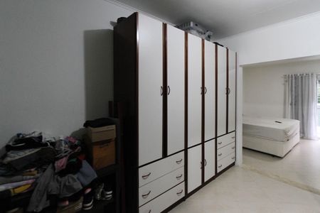 Casa à venda com 360m², 3 quartos e 2 vagasSuíte Closet