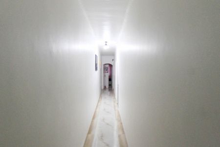 Casa à venda com 360m², 3 quartos e 2 vagasCorredor