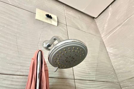 Casa à venda com 201m², 4 quartos e 2 vagas Casa à venda com 201m², 4 quartos e 2 vagasBanheiro Corredor