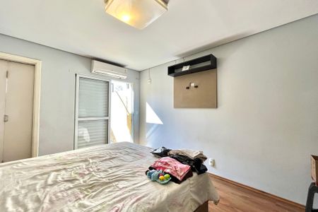 Casa à venda com 201m², 4 quartos e 2 vagas Casa à venda com 201m², 4 quartos e 2 vagasSuite