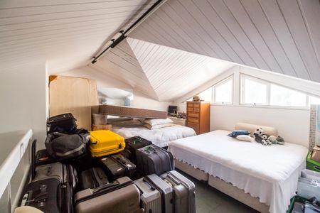 Casa de condomínio à venda com 485m², 3 quartos e 6 vagasSótão