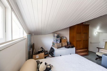 Casa de condomínio à venda com 485m², 3 quartos e 6 vagasSótão