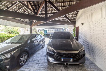 Casa de condomínio à venda com 485m², 3 quartos e 6 vagasGaragem