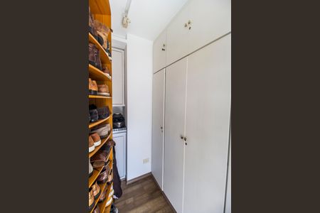 Casa de condomínio à venda com 485m², 3 quartos e 6 vagasCloset da suíte