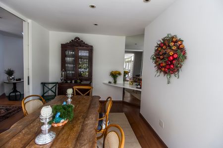 Sala de casa de condomínio à venda com 3 quartos, 485m² em Alphaville, Santana de Parnaíba