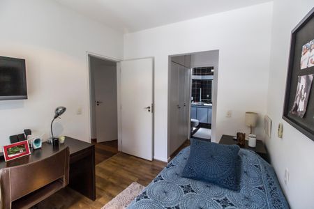 Casa de condomínio à venda com 485m², 3 quartos e 6 vagasSuíte 1