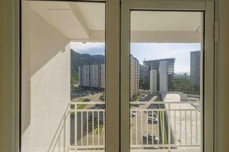 Apartamento à venda com 60m², 3 quartos e 1 vagaÁrea de Serviço