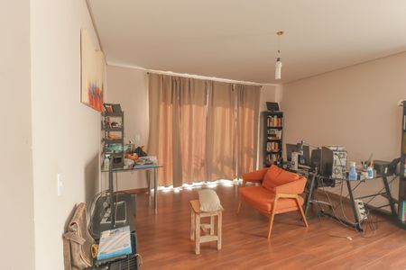 Casa de condomínio à venda com 6000m², 7 quartos e 4 vagasSala