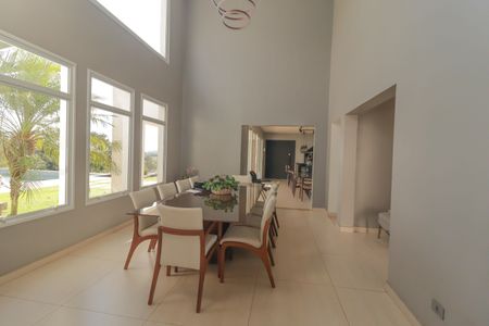 Casa de condomínio à venda com 6000m², 7 quartos e 4 vagasSala