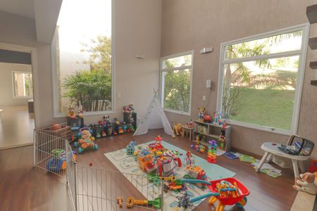 Casa de condomínio à venda com 6000m², 7 quartos e 4 vagasSala