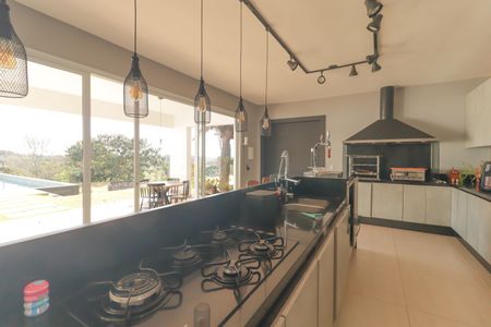 Casa de condomínio à venda com 6000m², 7 quartos e 4 vagasCozinha e Área de Serviço