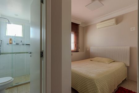 Apartamento à venda com 200m², 4 quartos e 4 vagasSuíte 2