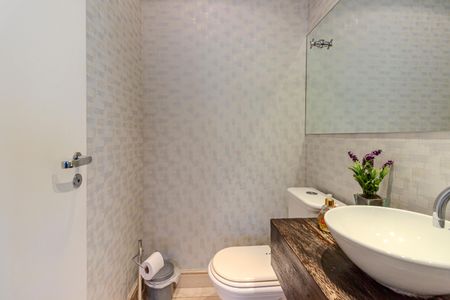 Apartamento à venda com 200m², 4 quartos e 4 vagasLavabo