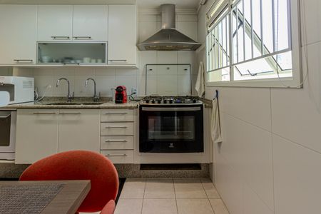 Apartamento à venda com 200m², 4 quartos e 4 vagasCozinha