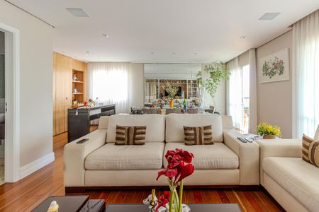 Apartamento à venda com 200m², 4 quartos e 4 vagasSala