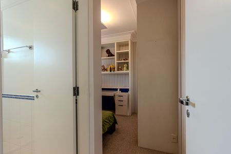 Apartamento à venda com 200m², 4 quartos e 4 vagasSuíte 3