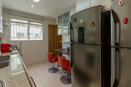 Apartamento à venda com 200m², 4 quartos e 4 vagasCozinha