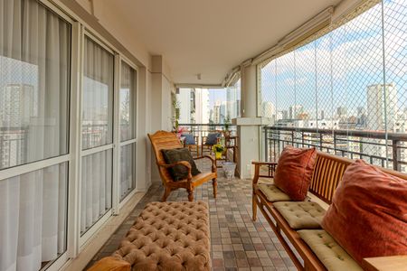 Apartamento à venda com 200m², 4 quartos e 4 vagasVaranda da Sala