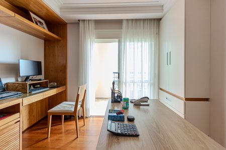 Apartamento à venda com 200m², 4 quartos e 4 vagasQuarto