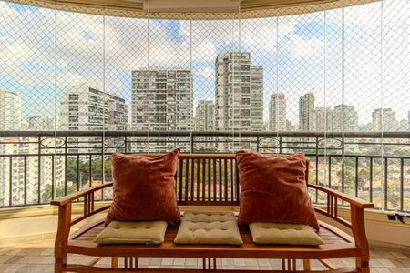 Apartamento à venda com 200m², 4 quartos e 4 vagasVaranda da Sala