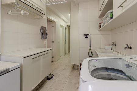 Apartamento à venda com 200m², 4 quartos e 4 vagasÁrea de Serviço