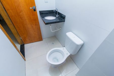 Apartamento à venda com 40m², 2 quartos e sem vaga Apartamento à venda com 40m², 2 quartos e sem vagaBanheiro