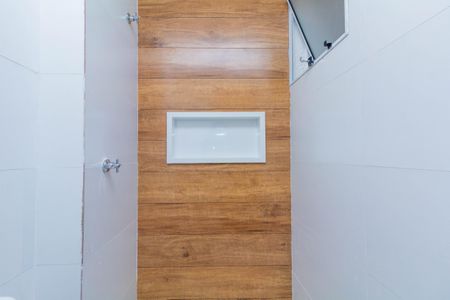 Apartamento à venda com 40m², 2 quartos e sem vaga Apartamento à venda com 40m², 2 quartos e sem vagaBanheiro