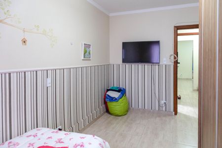 Casa à venda com 220m², 4 quartos e 3 vagas Casa à venda com 220m², 4 quartos e 3 vagasQuarto 3