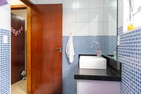 Casa à venda com 220m², 4 quartos e 3 vagas Casa à venda com 220m², 4 quartos e 3 vagasBanheiro do Quarto 3