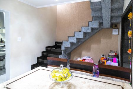 Casa à venda com 220m², 4 quartos e 3 vagas Casa à venda com 220m², 4 quartos e 3 vagasSala de Jantar