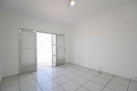 Casa à venda com 157m², 3 quartos e 2 vagas Casa à venda com 157m², 3 quartos e 2 vagasSuíte