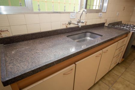 Casa à venda com 157m², 3 quartos e 2 vagas Casa à venda com 157m², 3 quartos e 2 vagasCozinha