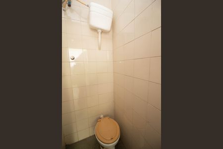 Casa à venda com 157m², 3 quartos e 2 vagas Casa à venda com 157m², 3 quartos e 2 vagasBanheiro de serviço