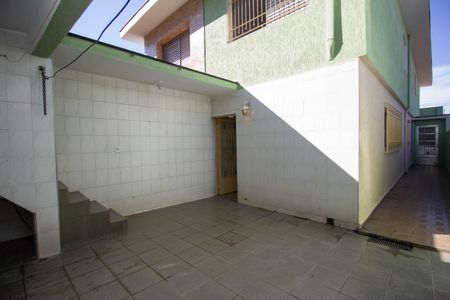 Casa à venda com 157m², 3 quartos e 2 vagas Casa à venda com 157m², 3 quartos e 2 vagasQuintal