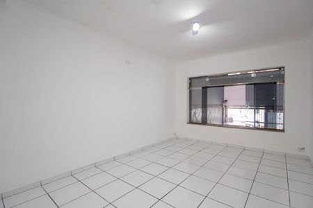 Casa à venda com 157m², 3 quartos e 2 vagas Casa à venda com 157m², 3 quartos e 2 vagasSala