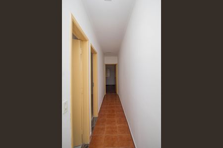 Casa à venda com 157m², 3 quartos e 2 vagas Casa à venda com 157m², 3 quartos e 2 vagasCorredor