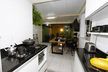 Apartamento para alugar com 124m², 2 quartos e 2 vagasCozinha