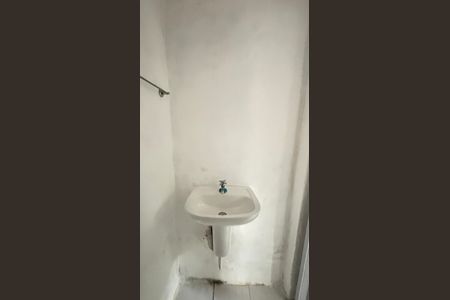 Casa para alugar com 70m², 3 quartos e 1 vaga Casa para alugar com 70m², 3 quartos e 1 vagaBanheiro