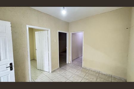 Casa para alugar com 70m², 3 quartos e 1 vaga Casa para alugar com 70m², 3 quartos e 1 vagaSala