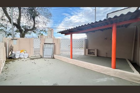 Casa para alugar com 70m², 3 quartos e 1 vaga Casa para alugar com 70m², 3 quartos e 1 vagaQuintal - Garagem