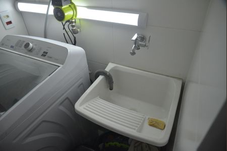 Apartamento à venda com 100m², 2 quartos e 1 vagaÁrea de Serviço