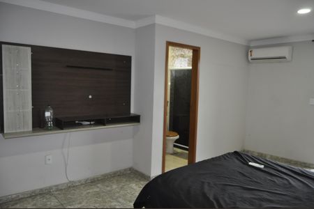 Casa de condomínio à venda com 194m², 3 quartos e 1 vagaSuíte 1